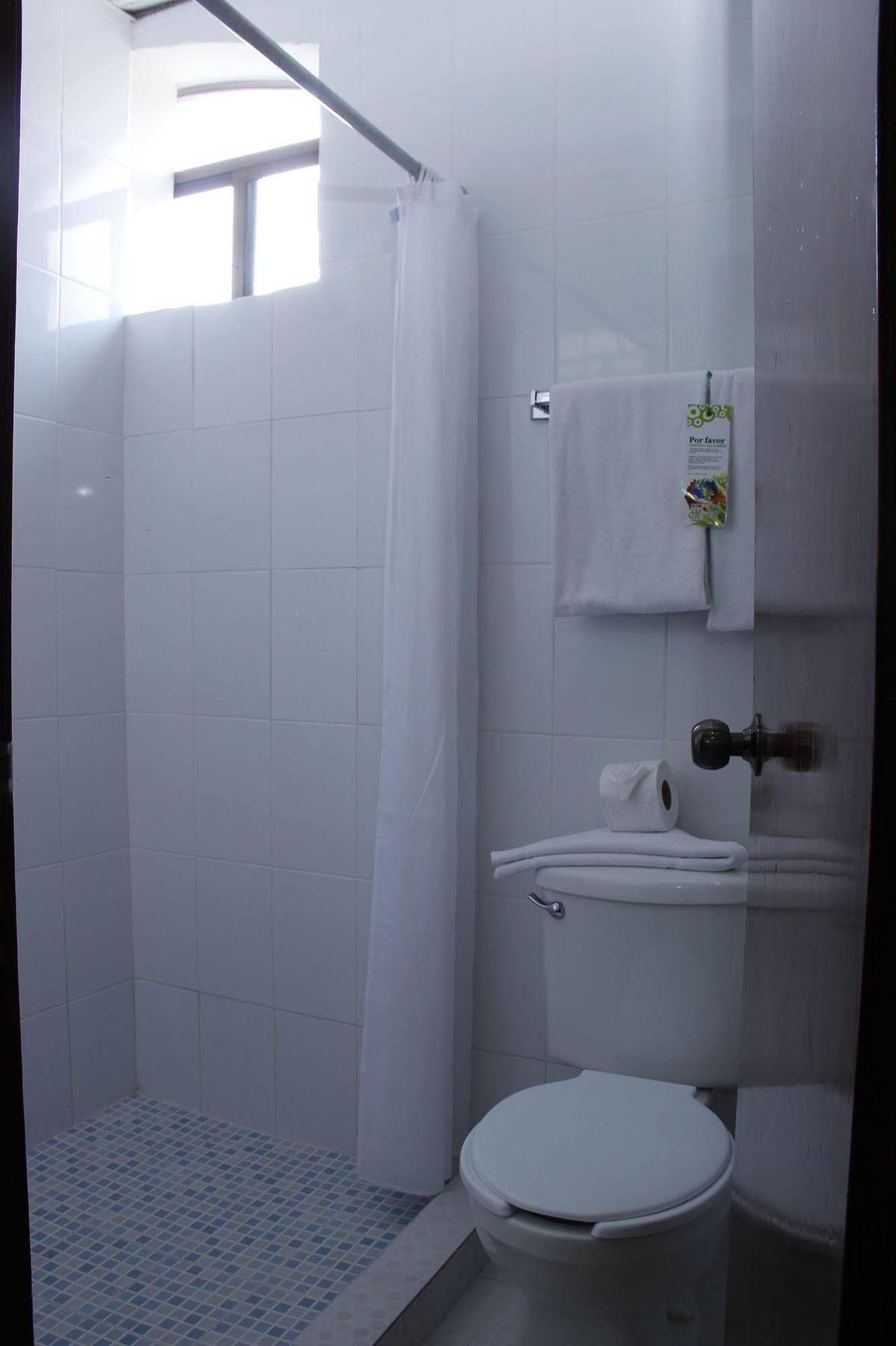Hotel Western Madan