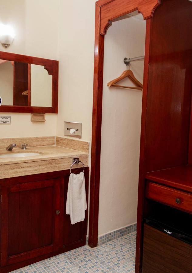 Western Madan Hotel 3*