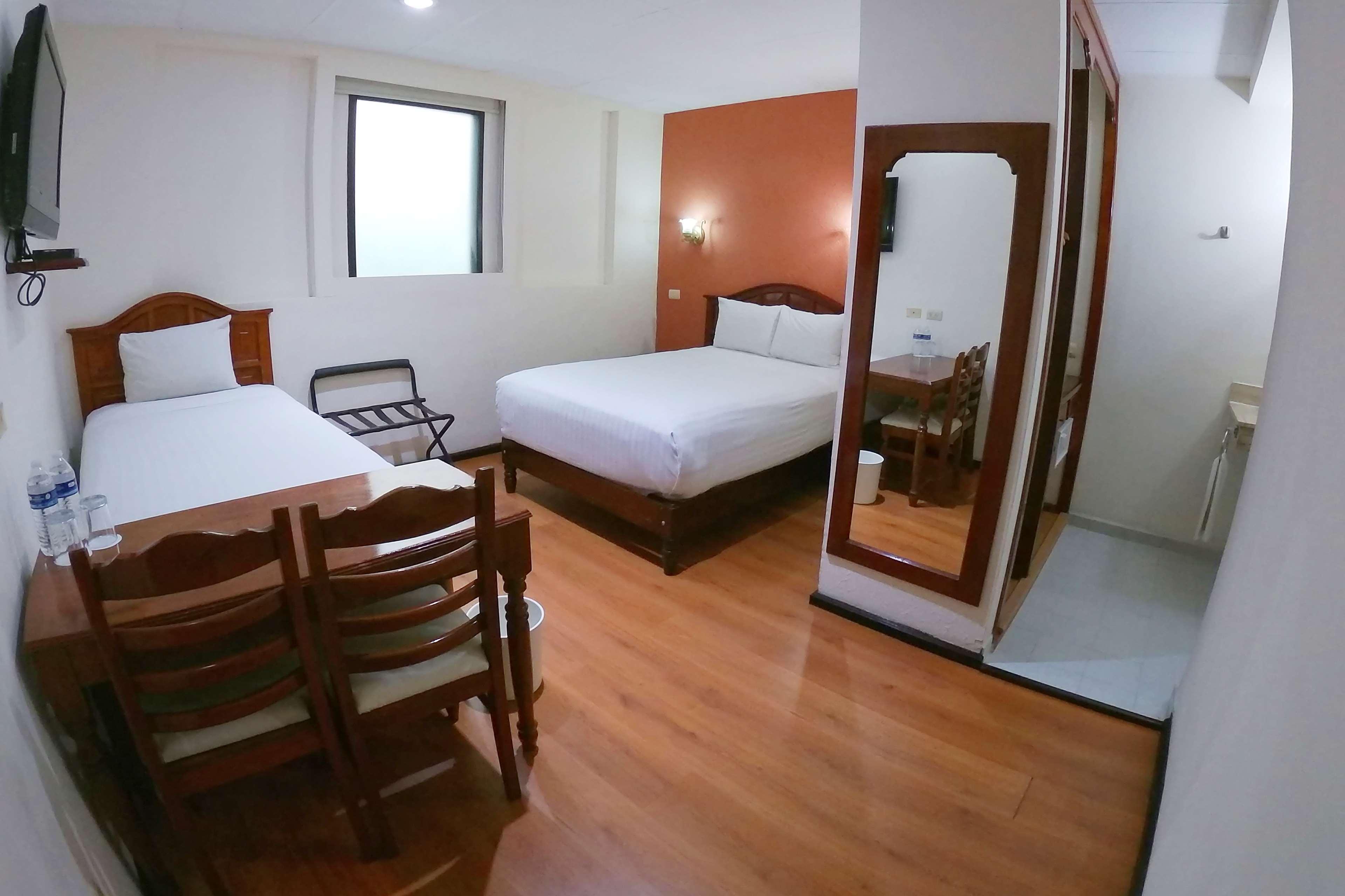 Hotel Western Madan 3*