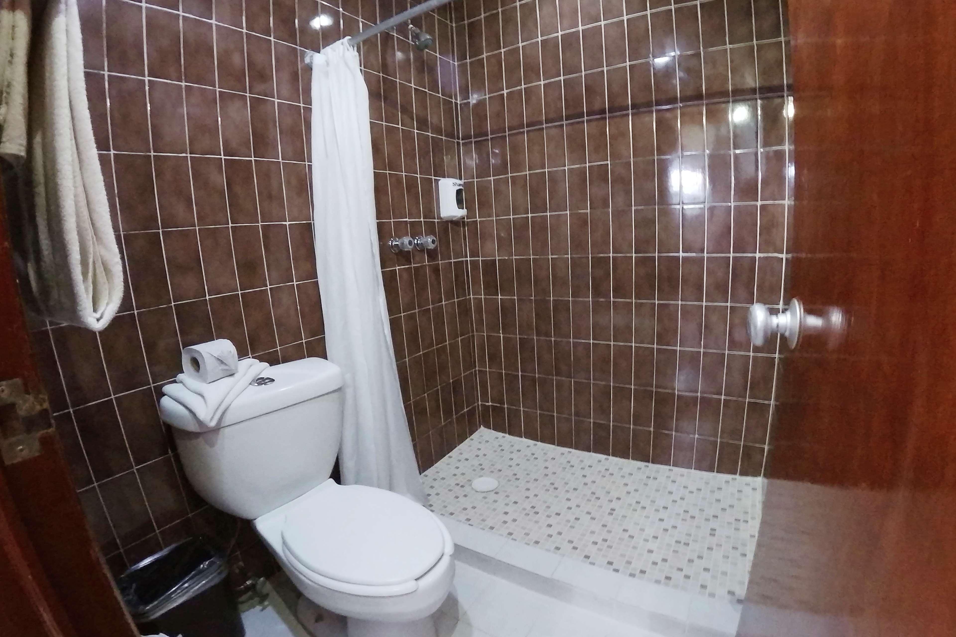 Hotel Western Madan 3*